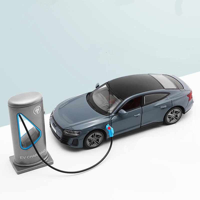 Renewable Energy Kids - 1:36 Audi RS ETron GT Coupé